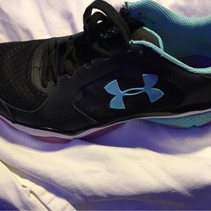 Women’s size 8.5 under armor black tennis shoes with teal and purple